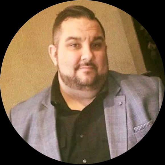 Profile Picture of J vincent Groesche (@vinnyg83) on Poshmark