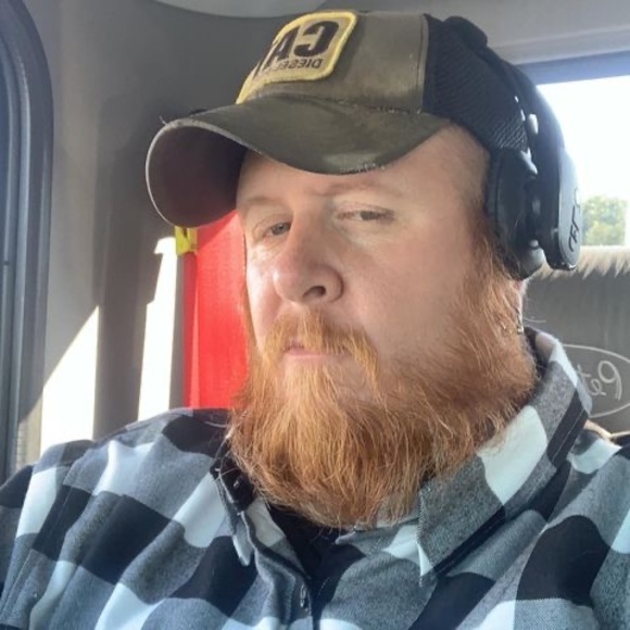 Profile Picture of F lee Nonnemacher (@fnonnemacher) on Poshmark