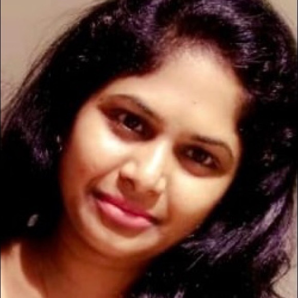 Profile Picture of Deepti Reddy (@deeptireddy) on Poshmark