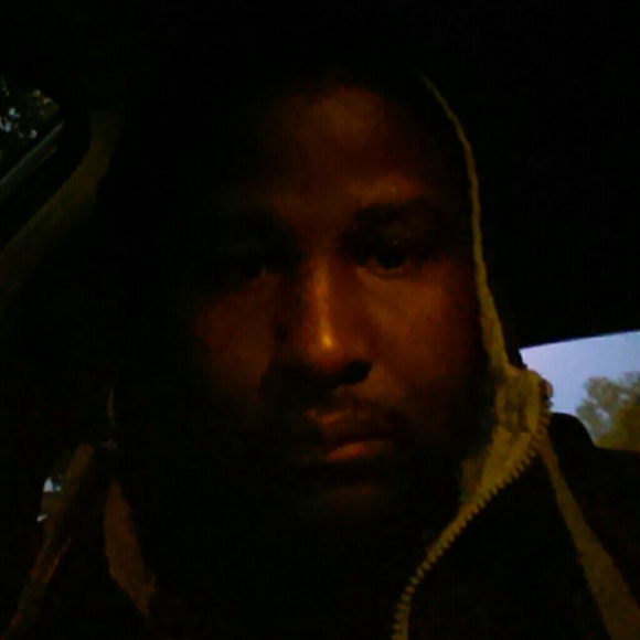 Profile Picture of Marc Bowman (@madchef29) on Poshmark