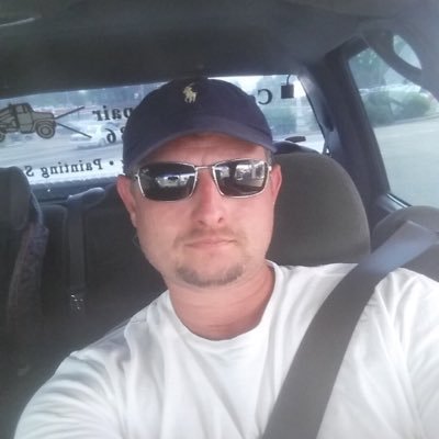 Profile Picture of Richard Loper (@RichardLoper77) on Twitter