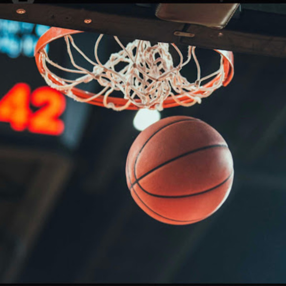 Profile Picture of Faith Pavalonis (@faithpavalonis) on Poshmark