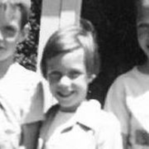 Profile Picture of Joanne Clark (@jojoandgeorge) on Poshmark