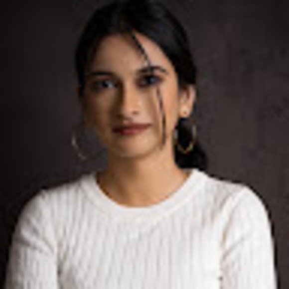 Profile Picture of Janhavi Deshmukh (@janhavi2609) on Poshmark