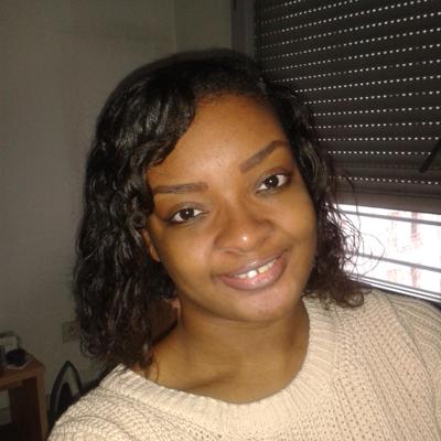 Profile Picture of Stephanie Deborah (@stephanienyouma) on Twitter