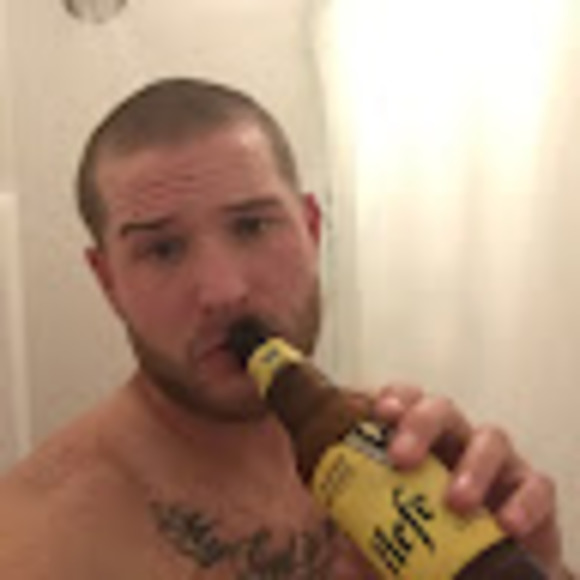 Profile Picture of Zac Berdahl (@berdahlzac) on Poshmark