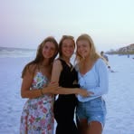 Profile Picture of Isabelle Clinton (@Isabelle-Clinton) on Facebook