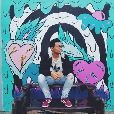 Profile Picture of Dustin Padilla (@dusthemoonlight) on Twitter