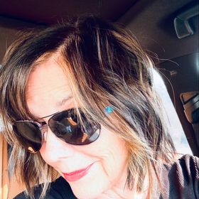 Profile Picture of Holly Campbell (@hccjcc) on Pinterest
