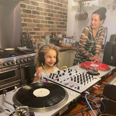 Profile Picture of Amy (@Amy_Scholes) on Twitter