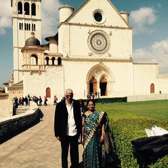 Profile Picture of Jecintha Boyapati (@jecinthab) on Poshmark