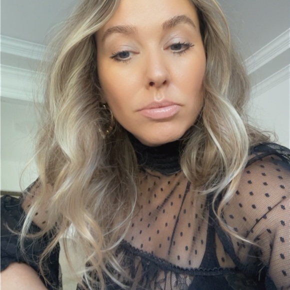 Profile Picture of Jessica Swider (@jessieland76) on Poshmark