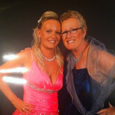 Profile Picture of Johanne Halliday (@jo_halliday) on Twitter