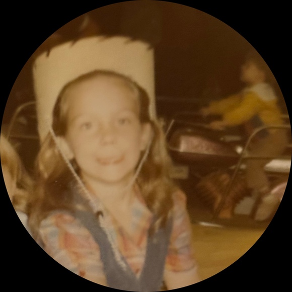 Profile Picture of Tennille Tippitt (@themichels1994) on Poshmark