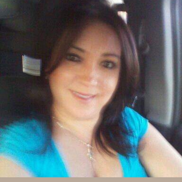 Profile Picture of Claudia Arce (@carce) on Poshmark