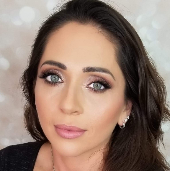 Profile Picture of Katarzyna Macios (@adrianek24) on Poshmark