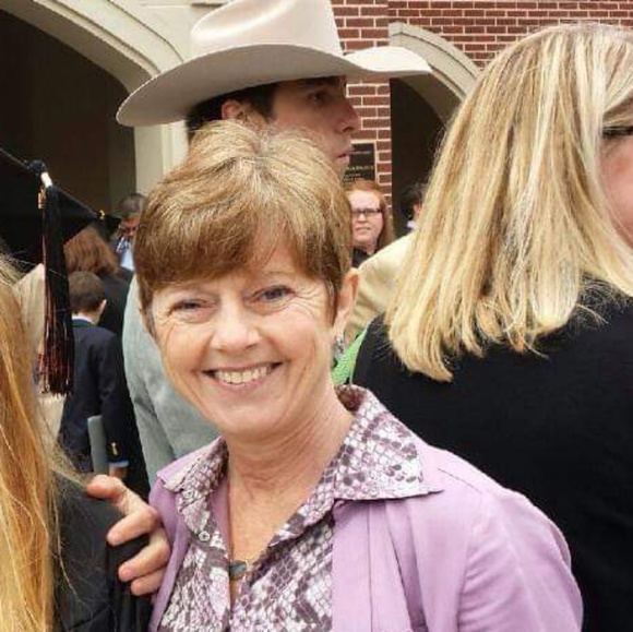 Profile Picture of Kim Fagan (@kim_fagan) on Poshmark