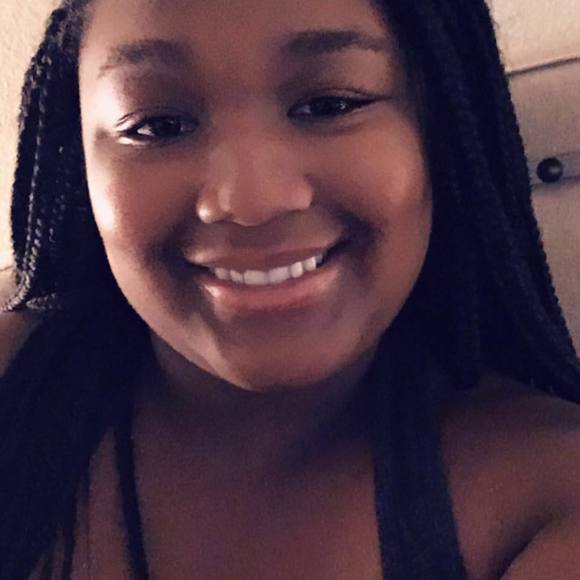 Shaquilla Fentress - Poshmark Profile Picture of Shaquilla Fentress (@shaquillafentre) on Poshmark