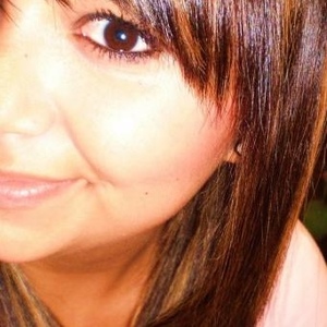 Profile Picture of Yvonne Alejandra Banuelos (@yvonne_27) on Myspace