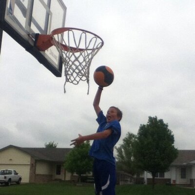 Profile Picture of Logan Mackey (@4Mackey) on Twitter