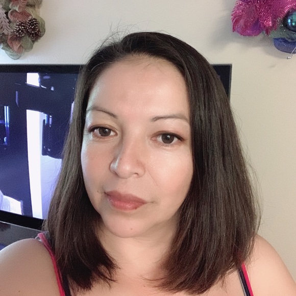 Profile Picture of Erika Pacheco (@lakika1903) on Poshmark