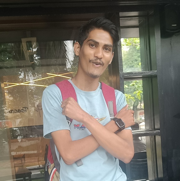 Profile Picture of Alister Sylvester (@alistersylveste) on Poshmark