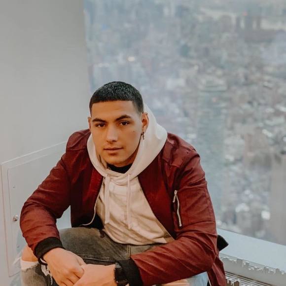 Profile Picture of Joe Cavazos (@joeisadino) on Poshmark