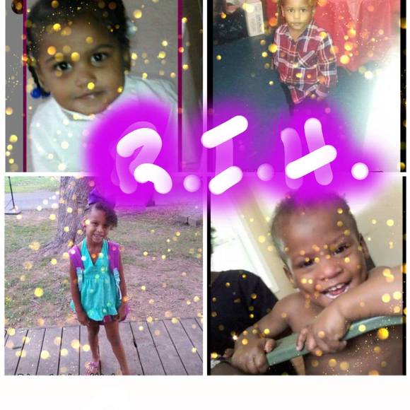 Profile Picture of Sonna Sonna (@sonnasonna) on Poshmark