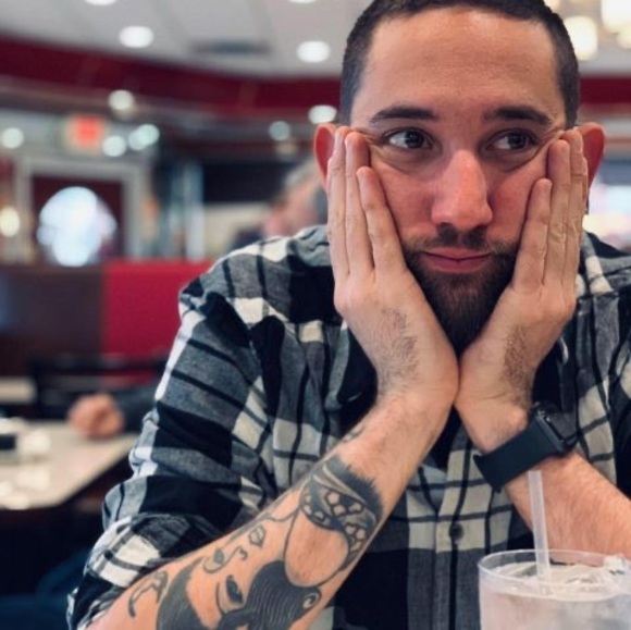 Profile Picture of Jimmy Corriveau (@jimmycorriveau) on Poshmark