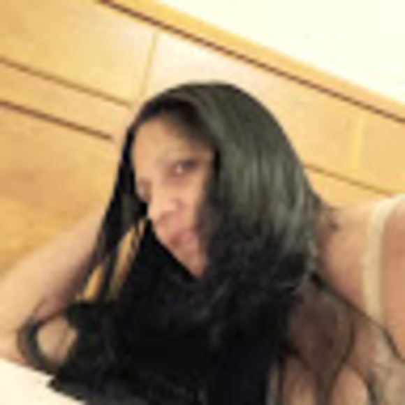 Profile Picture of Lilliam Cruz (@lilliamc796) on Poshmark