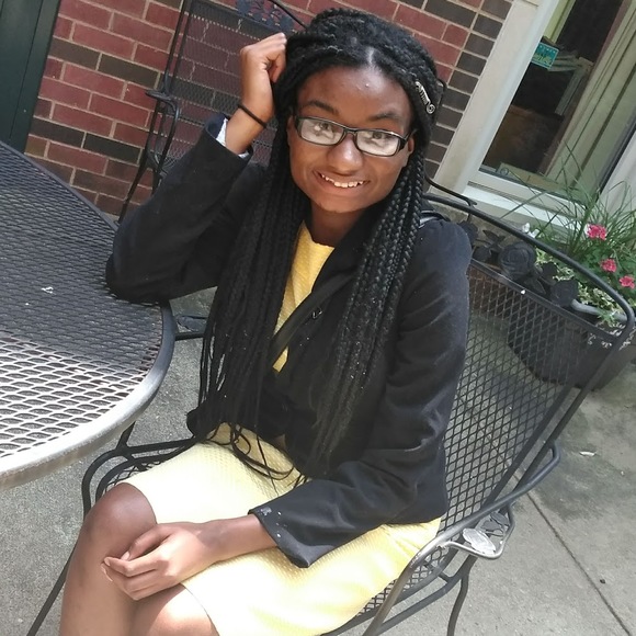 Profile Picture of Andrika Cheairs (@andrika1998) on Poshmark