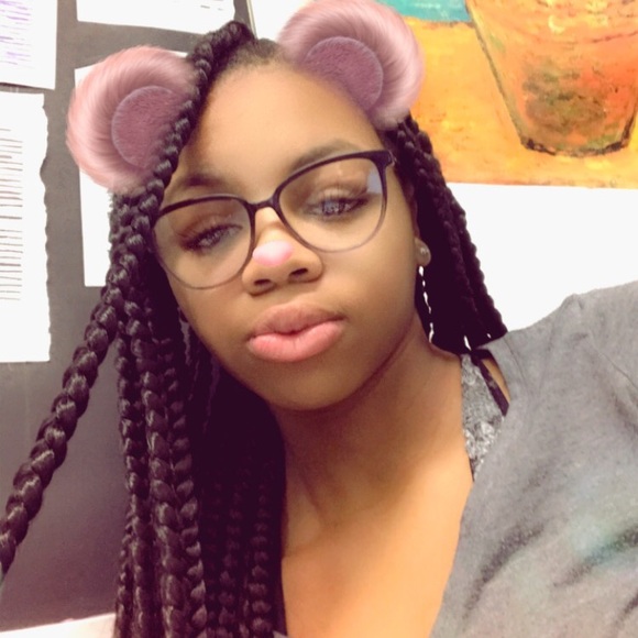 Profile Picture of Keleyah Greenlee (@keleyahgreenlee) on Poshmark