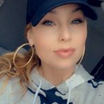 Profile Picture of Lindsey Adrienne (@misslindseya) on Instagram