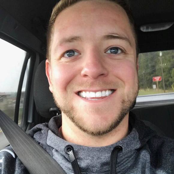 Profile Picture of Travis Crane (@travis536) on Poshmark