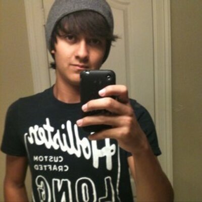 Profile Picture of Aaron Lira (@aaronlira123) on Twitter