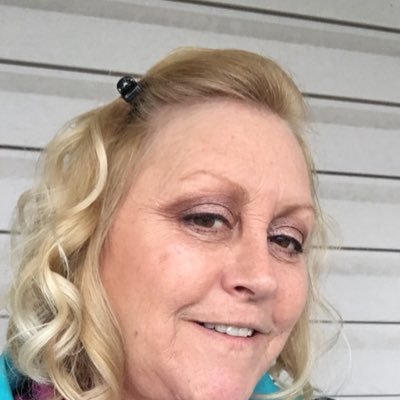 Profile Picture of Shelley Crow (@ShelleyCrow5) on Twitter