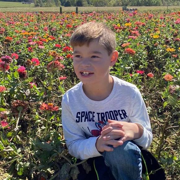 Profile Picture of Sonya Jines (@sonyajines) on Poshmark