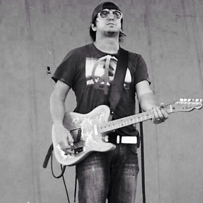 Profile Picture of David Scully (@dscullyofficial) on Twitter