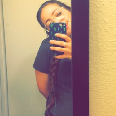 Profile Picture of Ariel Starr (@arielhirsh) on Twitter