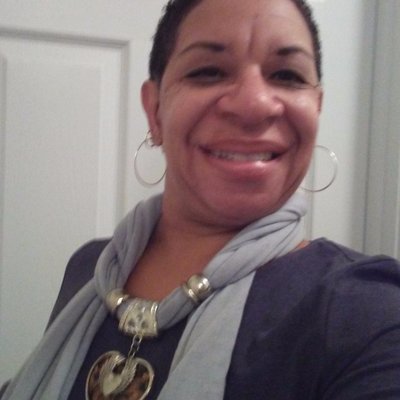 Profile Picture of Mia Caddell (@CaddellMia) on Twitter