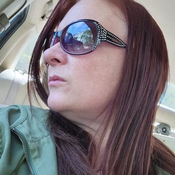 Profile Picture of Monica Neill (@ladym3575) on Poshmark