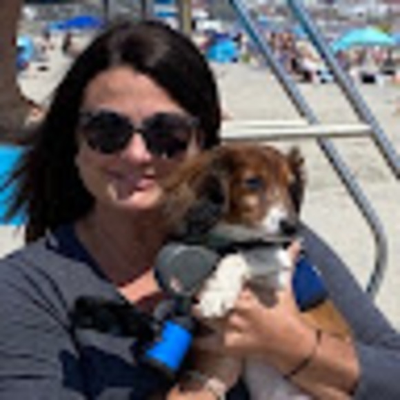 Profile Picture of Jennifer Welshons (@j_welshons) on Poshmark