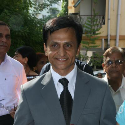 Profile Picture of Dr. Tiven Marwah (@solestrella7) on Twitter