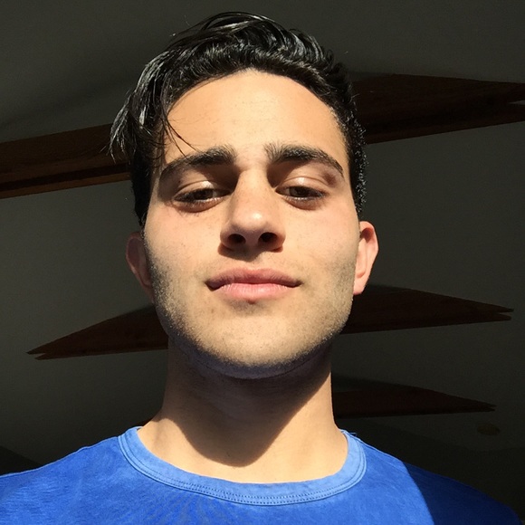 Profile Picture of Max Wasserman (@maxwasserman) on Poshmark
