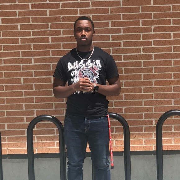 Jalyn Reed - Poshmark Profile Picture of Jalyn Reed (@jroc2nice) on Poshmark