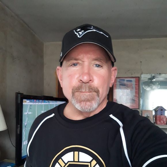 Profile Picture of Joe Egan (@joeegan) on Poshmark