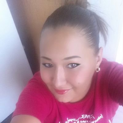 Profile Picture of Esther Soto (@esthersoto20) on Twitter