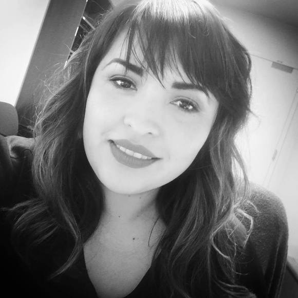 Profile Picture of Lorena Tello (@ltello123) on Poshmark