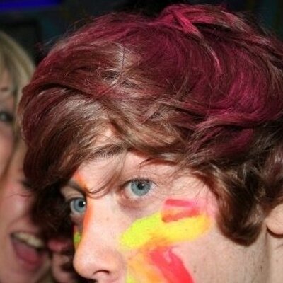 Profile Picture of Meg And Nakitta† (@MaxVickersCrew) on Twitter