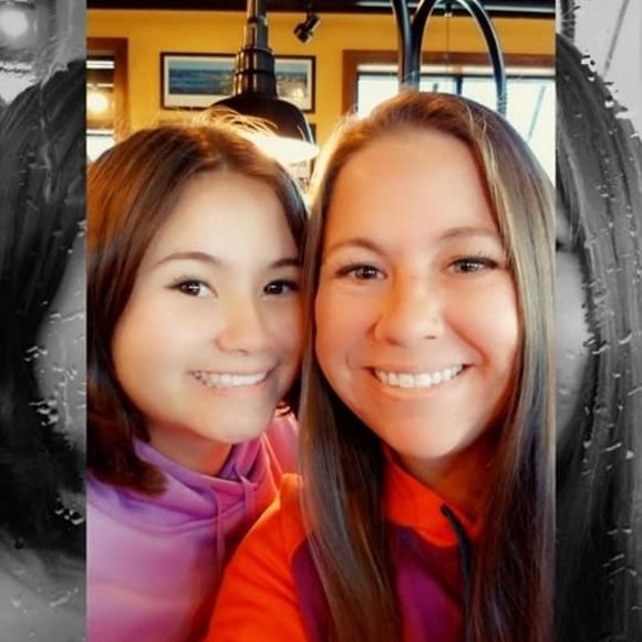 Profile Picture of Tiffany Mcanly (@t_mcanly) on Poshmark